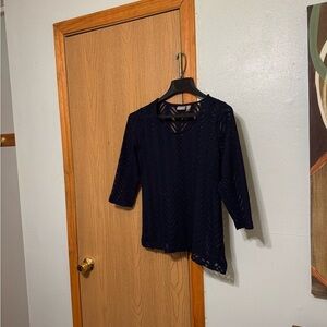 Chico's Size 1 (Medium) Purple Open-Knit 3/4 Sleeve Scoop Neck Knit Top - EUC